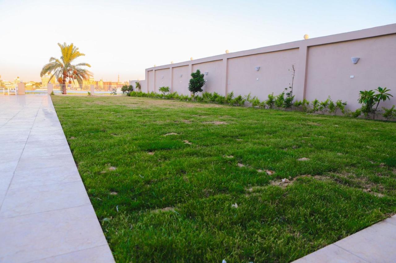 Royal Nile Villa - Pool View Apartment 1 ลักซอร์ ภายนอก รูปภาพ