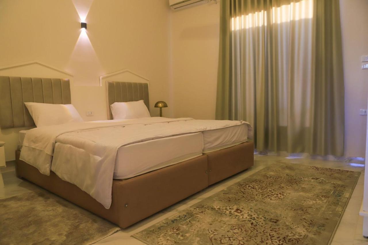 Royal Nile Villa - Pool View Apartment 1 ลักซอร์ ภายนอก รูปภาพ