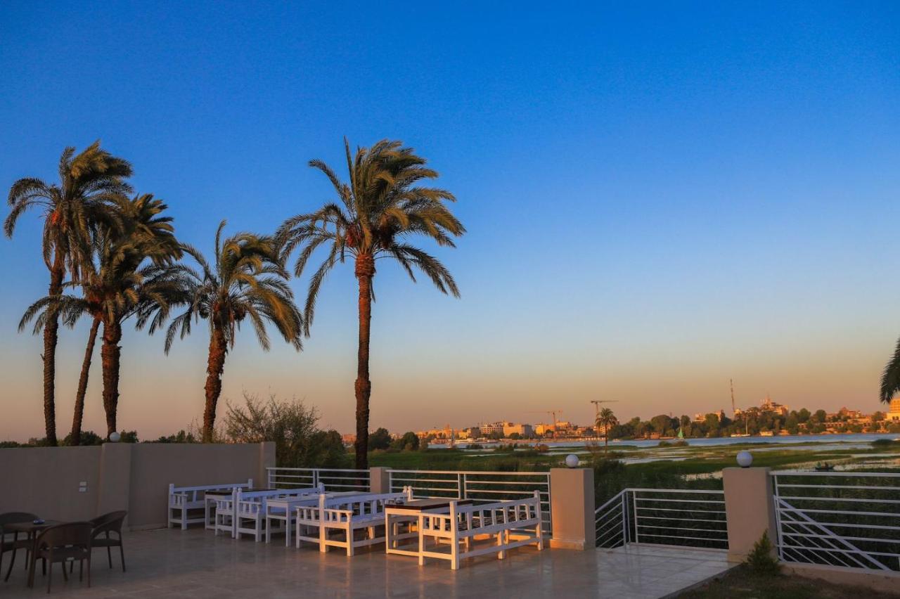 Royal Nile Villa - Pool View Apartment 1 ลักซอร์ ภายนอก รูปภาพ