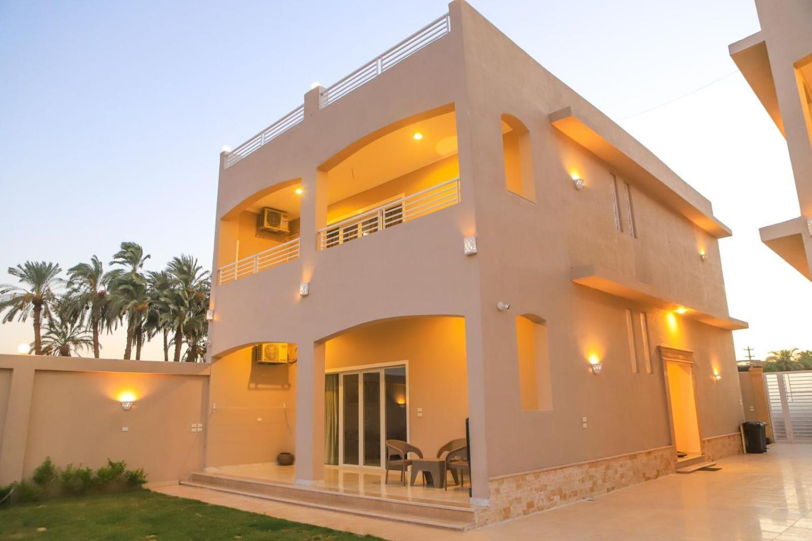 Royal Nile Villa - Pool View Apartment 1 ลักซอร์ ภายนอก รูปภาพ