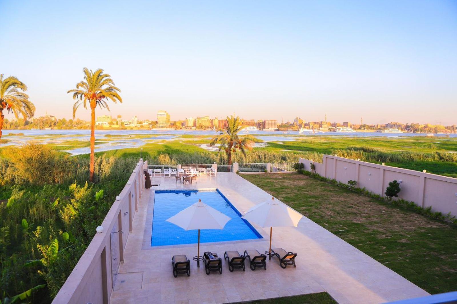 Royal Nile Villa - Pool View Apartment 1 ลักซอร์ ภายนอก รูปภาพ